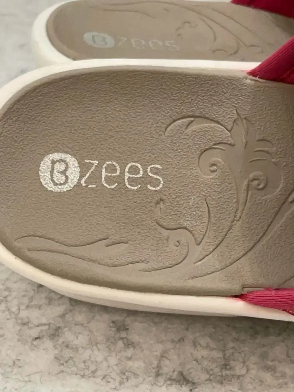 Bzees smile ii